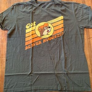 Gray Buc-ee’s beaver tee xl